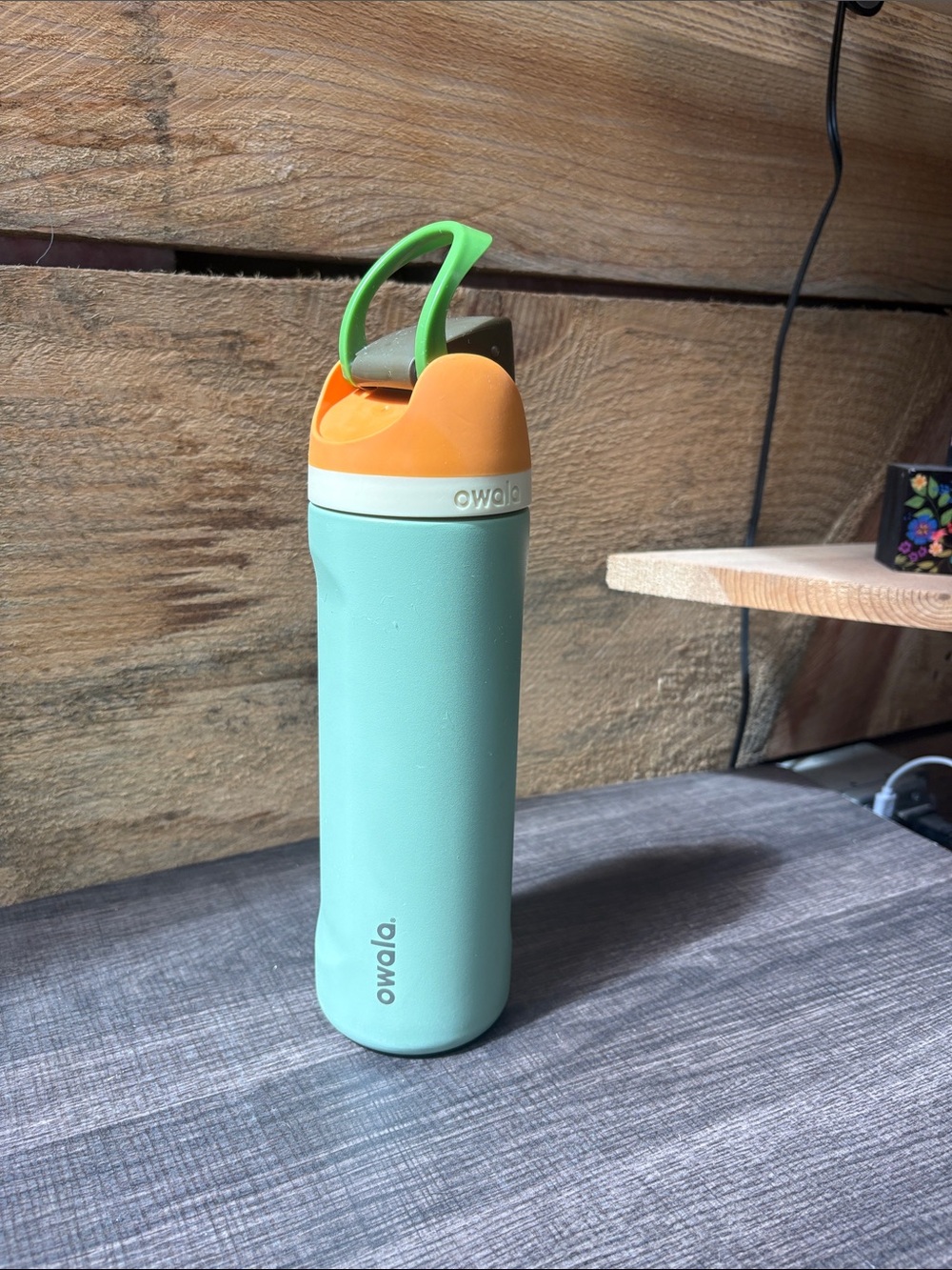 Owala FreeSip 24 oz - Green/Blue and Orange